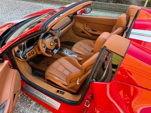 ４５８スパイダー ベースグレード　カーボンＬＥＤステアリング　フロントリフター　バックカメラ　ＢＢＳアルミホイール　パワーシート　イエローレブカウンター（40枚目）
