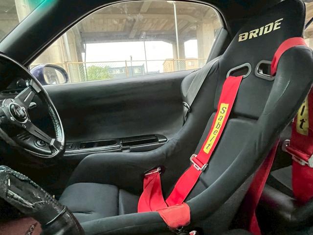 ＲＸ－７ タイプＲＢバサースト　純正５速　前置きＩＣ　社外ラジエター　パワーＦＣ　車高調（26枚目）