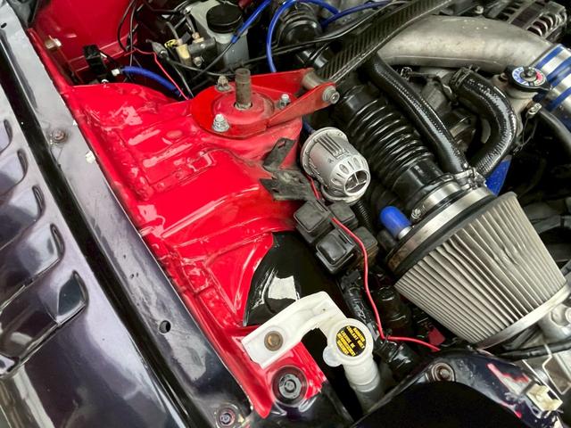 ＲＸ－７ タイプＲＢバサースト　純正５速　前置きＩＣ　社外ラジエター　パワーＦＣ　車高調（38枚目）
