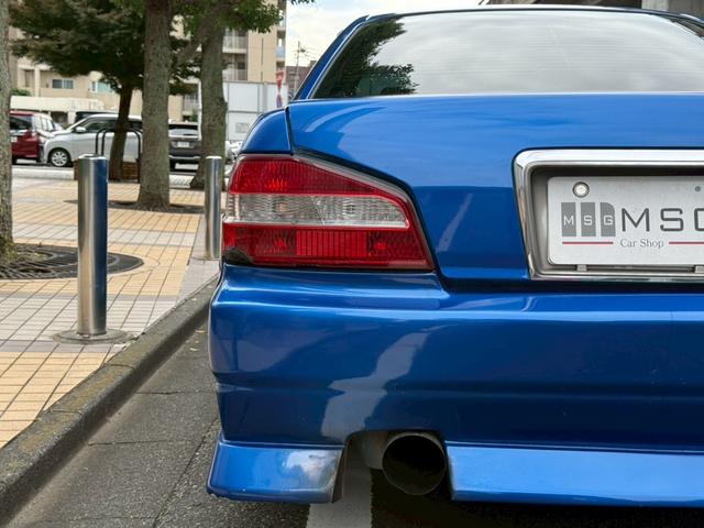 ローレル クラブＳ　メダリスト仕様　ＲＢ２５ＤＥＴ載せ替え　５速公認　フルエアロ　オールペン　エアクリ　社外タービン　車高調　社外マフラー　ＥＴＣ　３連追加メーター　ブースト計　レーダー探知機（19枚目）