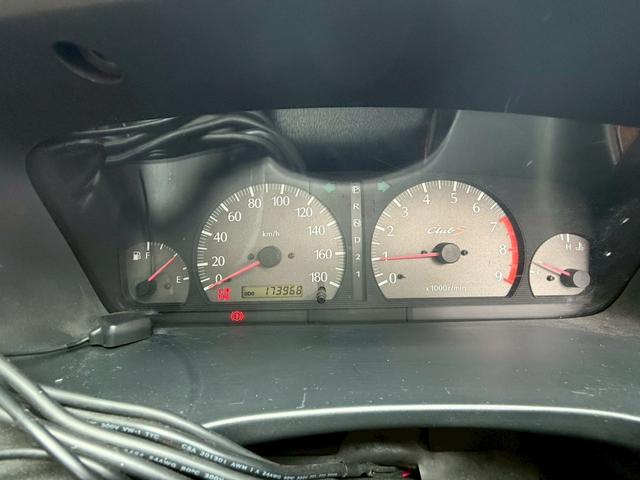 ローレル クラブＳ　メダリスト仕様　ＲＢ２５ＤＥＴ載せ替え　５速公認　フルエアロ　オールペン　エアクリ　社外タービン　車高調　社外マフラー　ＥＴＣ　３連追加メーター　ブースト計　レーダー探知機（26枚目）