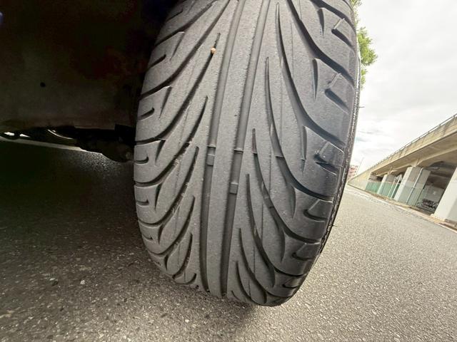 ローレル クラブＳ　メダリスト仕様　ＲＢ２５ＤＥＴ載せ替え　５速公認　フルエアロ　オールペン　エアクリ　社外タービン　車高調　社外マフラー　ＥＴＣ　３連追加メーター　ブースト計　レーダー探知機（59枚目）