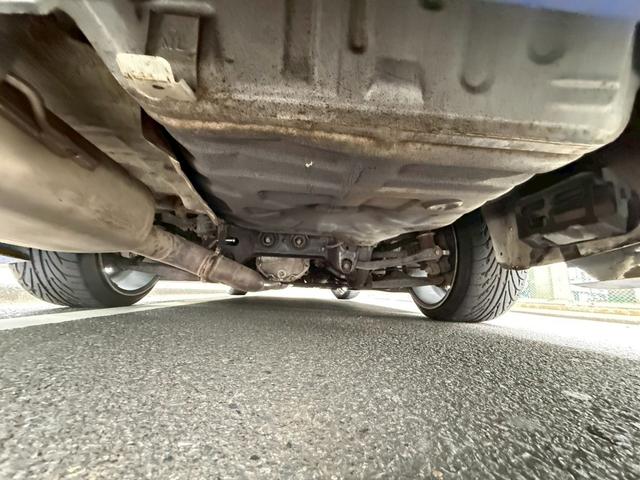 ローレル クラブＳ　メダリスト仕様　ＲＢ２５ＤＥＴ載せ替え　５速公認　フルエアロ　オールペン　エアクリ　社外タービン　車高調　社外マフラー　ＥＴＣ　３連追加メーター　ブースト計　レーダー探知機（73枚目）