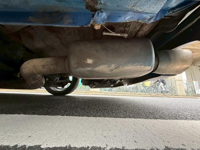 ローレル クラブＳ　メダリスト仕様　ＲＢ２５ＤＥＴ載せ替え　５速公認　フルエアロ　オールペン　エアクリ　社外タービン　車高調　社外マフラー　ＥＴＣ　３連追加メーター　ブースト計　レーダー探知機（75枚目）