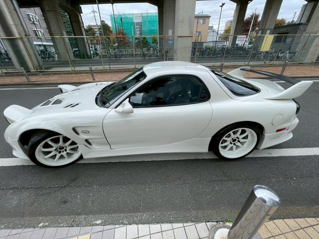 ＲＸ－７ タイプＲＢ　ＰｏｗｅｒＦＣ　Ｖマウント　社外マフラー　車高調　フルエアロ（8枚目）