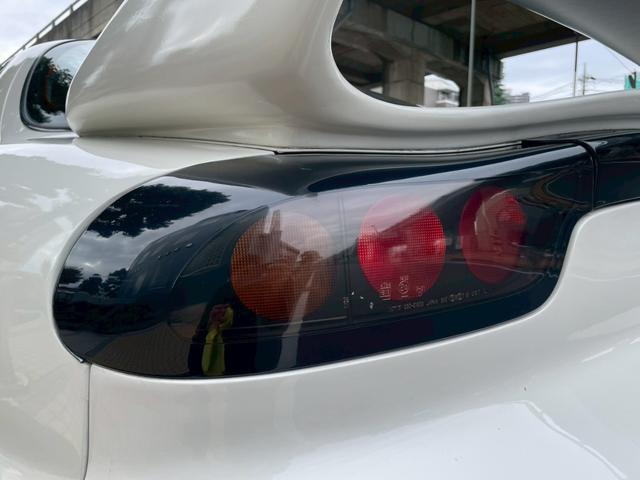 ＲＸ－７ タイプＲＢ　ＰｏｗｅｒＦＣ　Ｖマウント　社外マフラー　車高調　フルエアロ（14枚目）