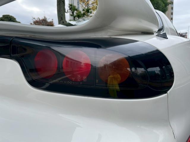 ＲＸ－７ タイプＲＢ　ＰｏｗｅｒＦＣ　Ｖマウント　社外マフラー　車高調　フルエアロ（15枚目）