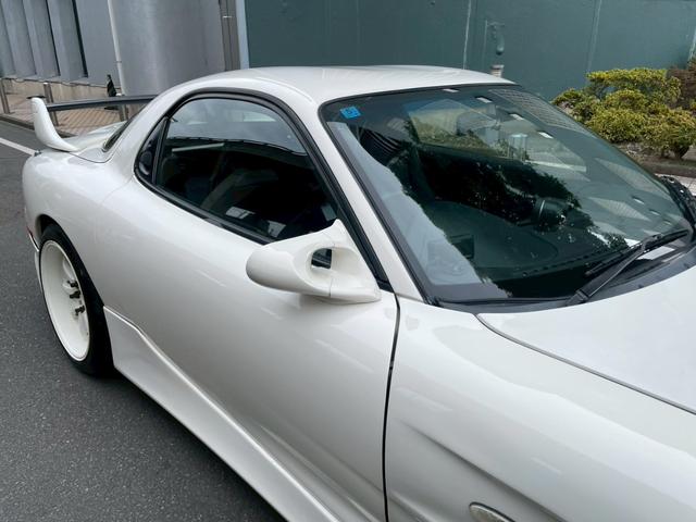 ＲＸ－７ タイプＲＢ　ＰｏｗｅｒＦＣ　Ｖマウント　社外マフラー　車高調　フルエアロ（20枚目）