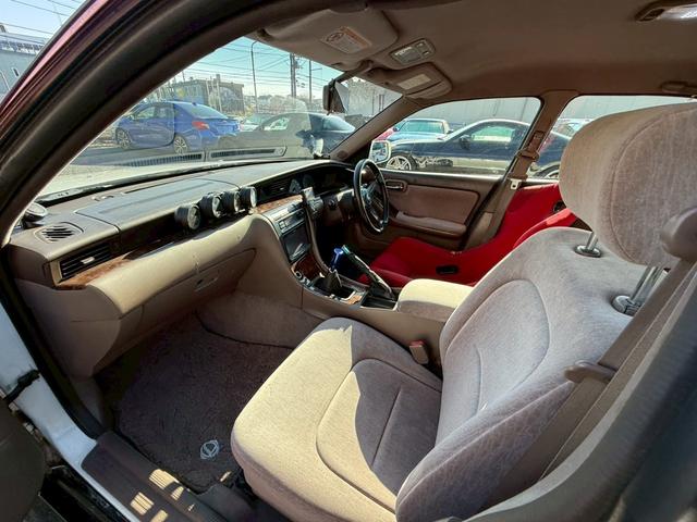 ローレル ２５メダリストプレミアターボ　メダリストベース　５速公認　ＲＢ２５ＤＥＴ公認　機械式ＬＳＤ　パワーＦＣ　社外エアロ　延長ロアアーム（40枚目）