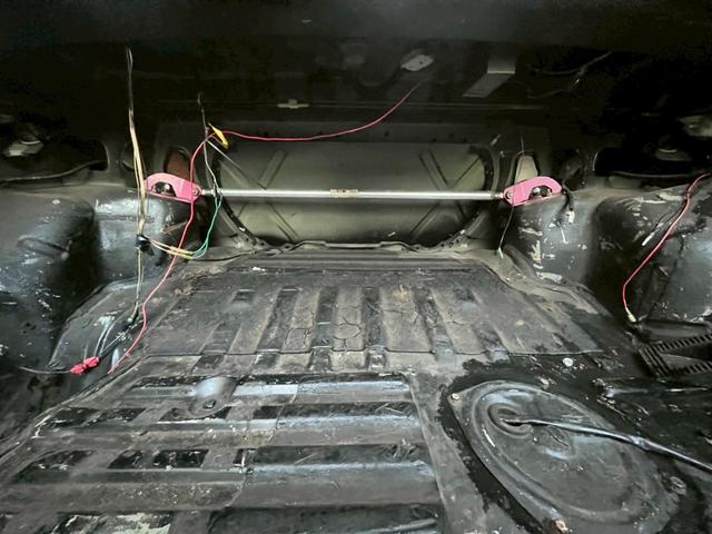 ローレル メダリスト　ターボ　５速公認　Ｒ３２タービン　ブーストアップ　純正書き換えＥＣＵ　機械式ＬＳＤ　６点式ロールケージ（33枚目）