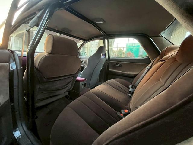 ローレル メダリスト　ターボ　５速公認　Ｒ３２タービン　ブーストアップ　純正書き換えＥＣＵ　機械式ＬＳＤ　６点式ロールケージ（34枚目）