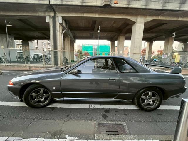 スカイライン ＧＴ－Ｒ　ＲＢ２６ＤＥＴＴ　ＦＵＪＩＴＳＵＢＯフロントパイプ　社外マフラー　Ｒ３５コイル流用　ＢＲＩＤＥセミバケ（9枚目）