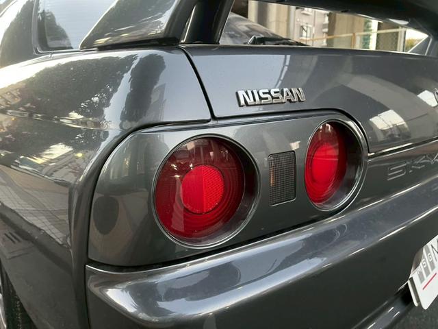 スカイライン ＧＴ－Ｒ　ＲＢ２６ＤＥＴＴ　ＦＵＪＩＴＳＵＢＯフロントパイプ　社外マフラー　Ｒ３５コイル流用　ＢＲＩＤＥセミバケ（10枚目）