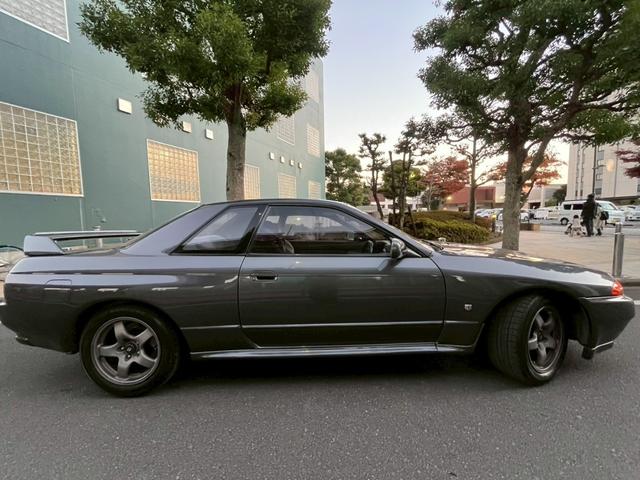 スカイライン ＧＴ－Ｒ　ＲＢ２６ＤＥＴＴ　ＦＵＪＩＴＳＵＢＯフロントパイプ　社外マフラー　Ｒ３５コイル流用　ＢＲＩＤＥセミバケ（14枚目）