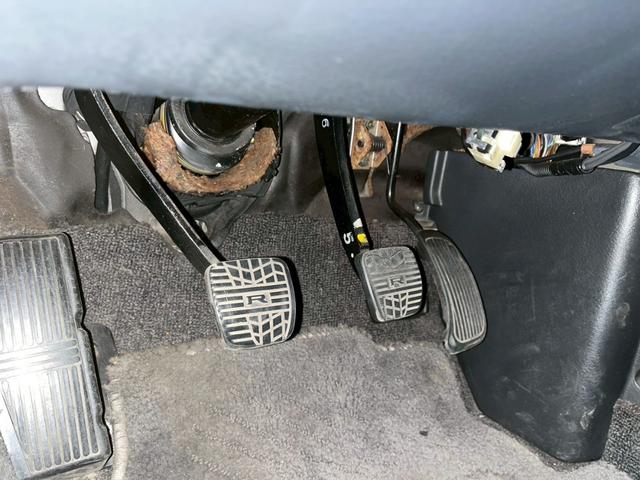 スカイライン ＧＴ－Ｒ　ＲＢ２６ＤＥＴＴ　ＦＵＪＩＴＳＵＢＯフロントパイプ　社外マフラー　Ｒ３５コイル流用　ＢＲＩＤＥセミバケ（30枚目）