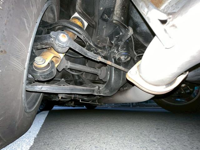 スカイライン ＧＴ－Ｒ　ＲＢ２６ＤＥＴＴ　ＦＵＪＩＴＳＵＢＯフロントパイプ　社外マフラー　Ｒ３５コイル流用　ＢＲＩＤＥセミバケ（61枚目）