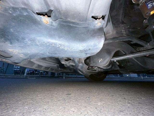 スカイライン ＧＴ－Ｒ　ＲＢ２６ＤＥＴＴ　ＦＵＪＩＴＳＵＢＯフロントパイプ　社外マフラー　Ｒ３５コイル流用　ＢＲＩＤＥセミバケ（68枚目）