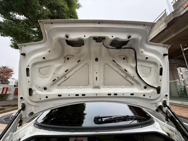 スカイライン GT-R 社外マフラー エアクリ BLTZ車高調 ナルディステアリング インパネカーボンパネル レカロセミバケ RAYSホイール18インチ(39枚目)