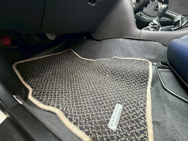 スカイライン GT-R 社外マフラー エアクリ BLTZ車高調 ナルディステアリング インパネカーボンパネル レカロセミバケ RAYSホイール18インチ(44枚目)