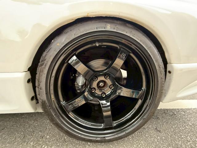 スカイライン GT-R 社外マフラー エアクリ BLTZ車高調 ナルディステアリング インパネカーボンパネル レカロセミバケ RAYSホイール18インチ(63枚目)