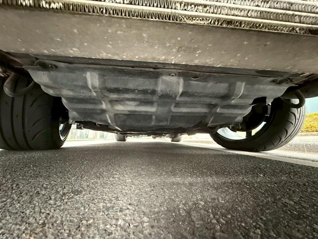 スカイライン GT-R 社外マフラー エアクリ BLTZ車高調 ナルディステアリング インパネカーボンパネル レカロセミバケ RAYSホイール18インチ(67枚目)