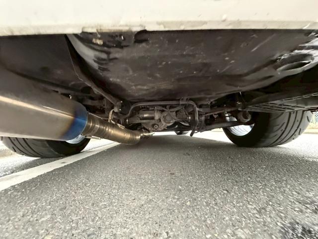 スカイライン GT-R 社外マフラー エアクリ BLTZ車高調 ナルディステアリング インパネカーボンパネル レカロセミバケ RAYSホイール18インチ(74枚目)