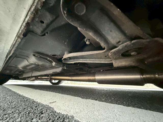 スカイライン GT-R 社外マフラー エアクリ BLTZ車高調 ナルディステアリング インパネカーボンパネル レカロセミバケ RAYSホイール18インチ(77枚目)