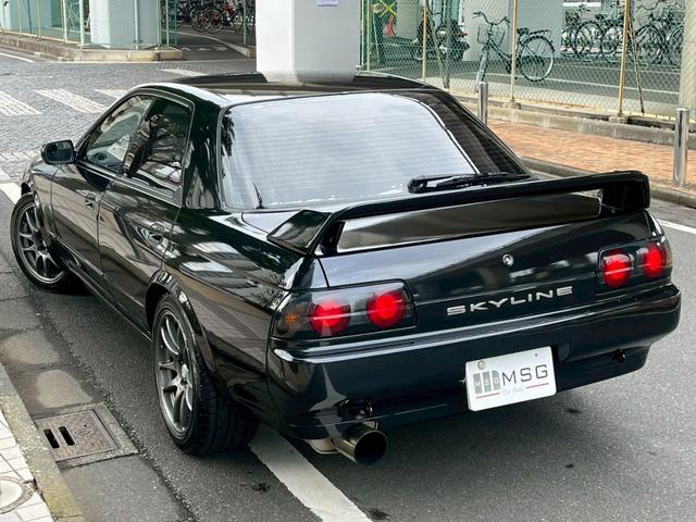 スカイライン ＧＴＳ－４　ＲＢ２６ＤＥＴＴ公認　４ドアＧＴＲ仕様　前置きＩＣ　ブーストアップ　社外マフラー　車高調　ニスモメーター　マインズ３連メーター（11枚目）