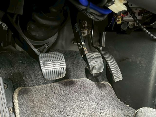 スカイライン ＧＴＳ－４　ＲＢ２６ＤＥＴＴ公認　４ドアＧＴＲ仕様　前置きＩＣ　ブーストアップ　社外マフラー　車高調　ニスモメーター　マインズ３連メーター（31枚目）