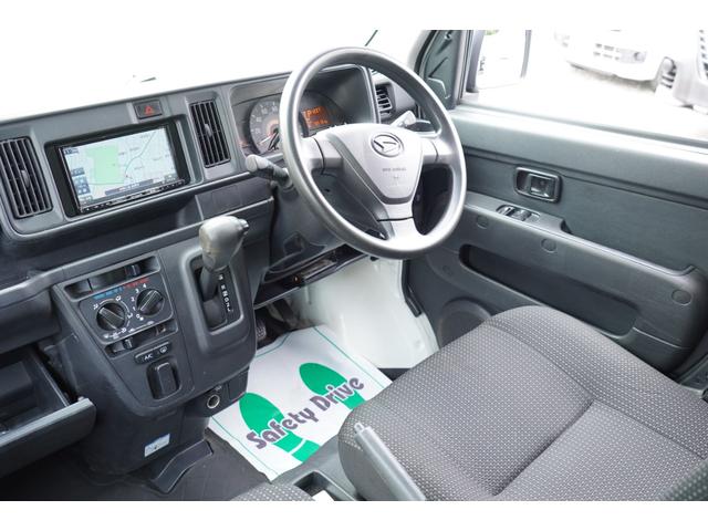ハイゼットカーゴ ＤＸ　ＳＡＩＩＩ　４速ＡＴ　純ＬＥＤ　ナビＢカメラＥＴＣ　キーレスＰＷ　横滑り防止　衝突被害軽減ブレーキ　１オ－ナ　Ｔチェ－ン（5枚目）