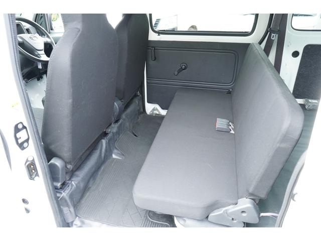 ハイゼットカーゴ ＤＸ　ＳＡＩＩＩ　４速ＡＴ　純ＬＥＤ　ナビＢカメラＥＴＣ　キーレスＰＷ　横滑り防止　衝突被害軽減ブレーキ　１オ－ナ　Ｔチェ－ン（6枚目）