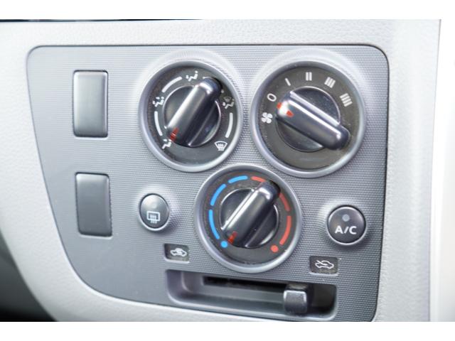 ＮＶ３５０キャラバンバン ロングＤＸ　冷蔵冷凍０℃　コールドスター　キーレスＰＷ　５ドア平床　法人１オ－ナ記録簿　Ｔチェ－ン（17枚目）