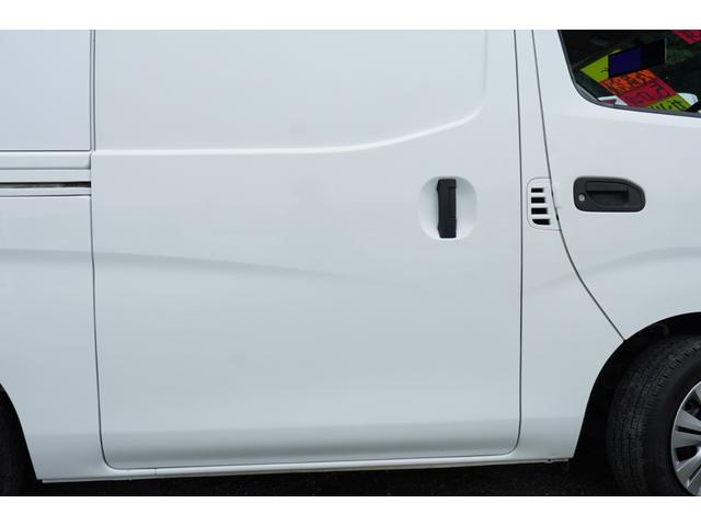 ＮＶ３５０キャラバンバン ロングＤＸ　冷蔵冷凍０℃　コールドスター　キーレスＰＷ　５ドア平床　法人１オ－ナ記録簿　Ｔチェ－ン（27枚目）