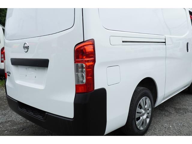 ＮＶ３５０キャラバンバン ロングＤＸ　冷蔵冷凍０℃　コールドスター　キーレスＰＷ　５ドア平床　法人１オ－ナ記録簿　Ｔチェ－ン（29枚目）