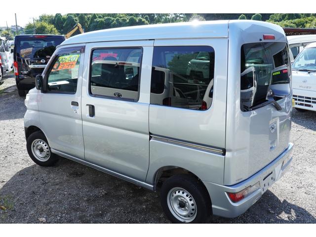ハイゼットカーゴ ＤＸ　ＳＡＩＩＩ　４速ＡＴ　ナビＥＴＣ　キ－レスＰＷ　横滑り防止　後ソナー　２オ－ナ記録簿　Ｔチェ－ン（2枚目）