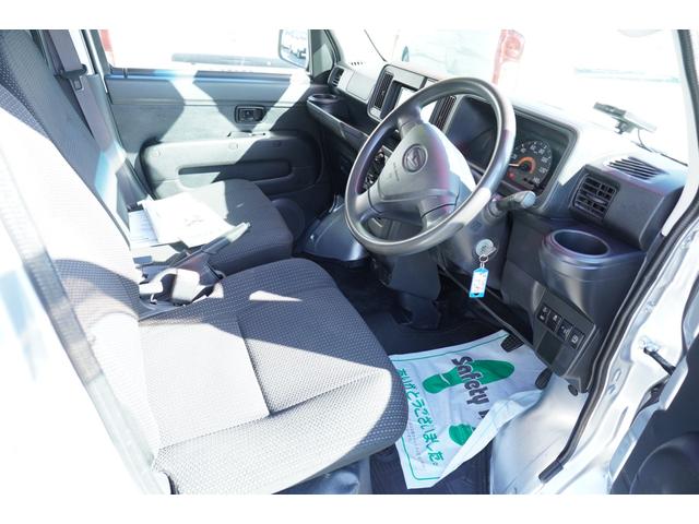 ハイゼットカーゴ ＤＸ　ＳＡＩＩＩ　４速ＡＴ　ナビＥＴＣ　キ－レスＰＷ　横滑り防止　後ソナー　２オ－ナ記録簿　Ｔチェ－ン（13枚目）