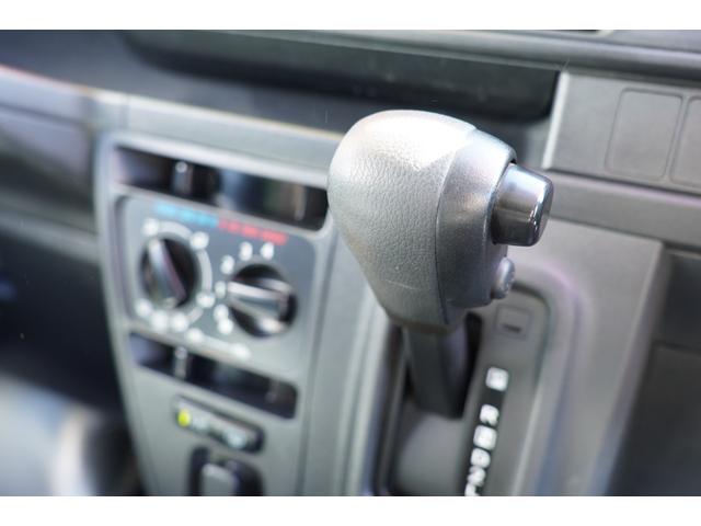 ハイゼットカーゴ ＤＸ　ＳＡＩＩＩ　４速ＡＴ　ナビＥＴＣ　キ－レスＰＷ　横滑り防止　後ソナー　２オ－ナ記録簿　Ｔチェ－ン（17枚目）