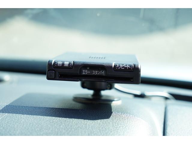 ハイゼットカーゴ ＤＸ　ＳＡＩＩＩ　４速ＡＴ　ナビＥＴＣ　キ－レスＰＷ　横滑り防止　後ソナー　２オ－ナ記録簿　Ｔチェ－ン（21枚目）