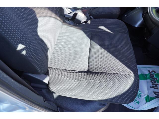 ハイゼットカーゴ ＤＸ　ＳＡＩＩＩ　４速ＡＴ　ナビＥＴＣ　キ－レスＰＷ　横滑り防止　後ソナー　２オ－ナ記録簿　Ｔチェ－ン（23枚目）