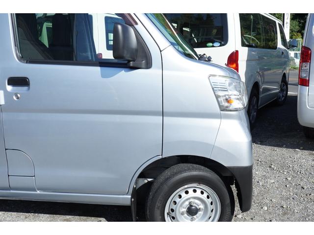 ハイゼットカーゴ ＤＸ　ＳＡＩＩＩ　４速ＡＴ　ナビＥＴＣ　キ－レスＰＷ　横滑り防止　後ソナー　２オ－ナ記録簿　Ｔチェ－ン（30枚目）