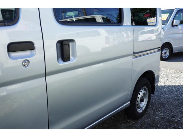 ハイゼットカーゴ ＤＸ　ＳＡＩＩＩ　４速ＡＴ　ナビＥＴＣ　キ－レスＰＷ　横滑り防止　後ソナー　２オ－ナ記録簿　Ｔチェ－ン（38枚目）
