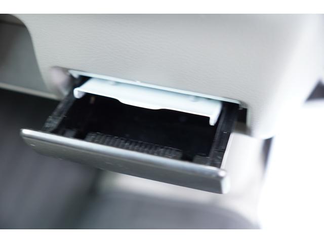 NV100クリッパーバン DX GLセーフティパッケージ 4速AT フルセグナビBカメラETC キーレスPW 電格ミラ- 踏み間違防止 横滑り防止 法人1オ-ナ記録簿4枚 Tチェ-ン(25枚目)