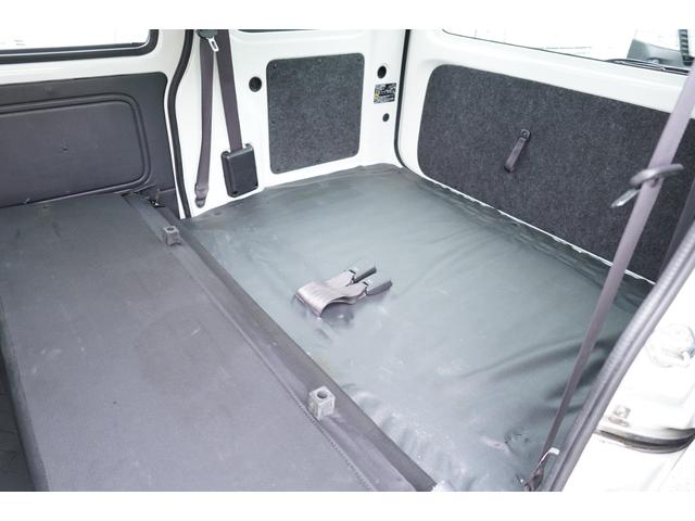 ハイゼットカーゴ ＤＸ　ＳＡＩＩＩ　４速ＡＴ　フルセグナビＢカメラＥＴＣ　キーレスＰＷ　法人１オ－ナ　Ｔチェ－ン（7枚目）