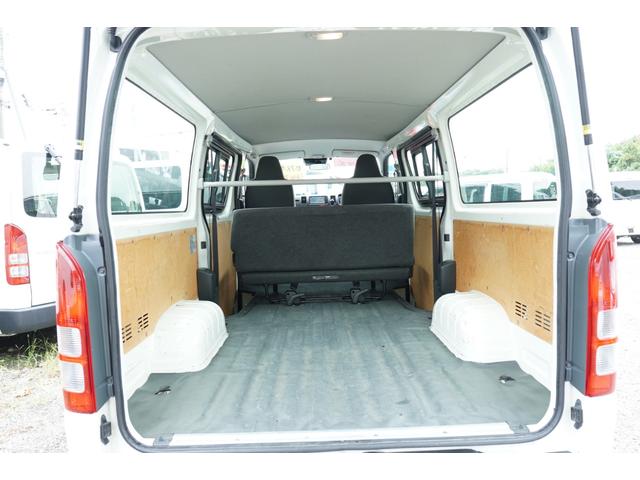 TOYOTA HIACE VAN LONG DX