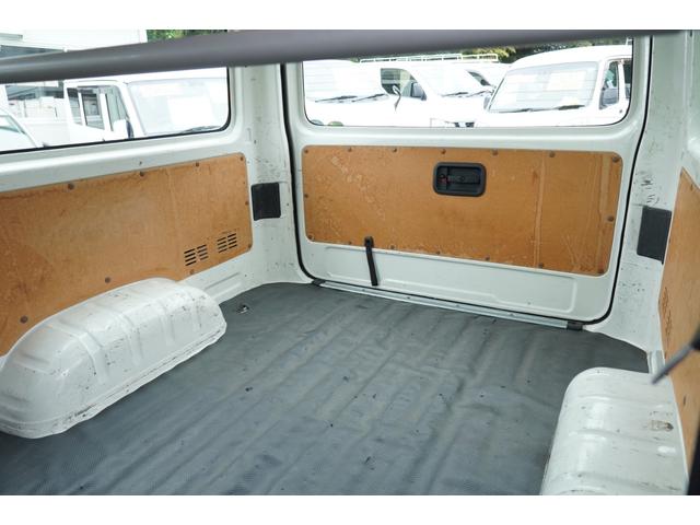 TOYOTA HIACE VAN LONG DX