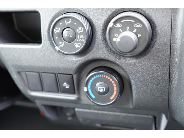 TOYOTA HIACE VAN LONG DX