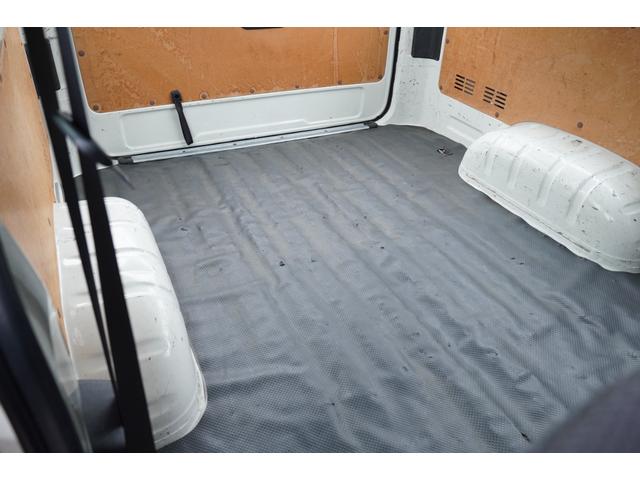 TOYOTA HIACE VAN LONG DX