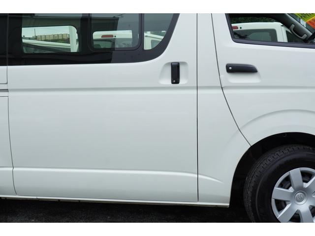 TOYOTA HIACE VAN LONG DX
