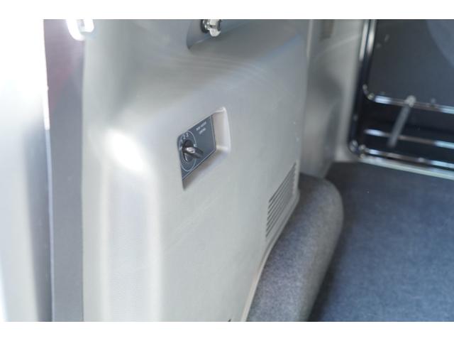 NV350キャラバンバン ロングプレミアムGX 禁煙 純LEDアラモニナビ ETC プッシュスタート2個 WAC後窓ヒ-タ 法人1オ-ナ記録簿6枚 Tチェ-ン(33枚目)