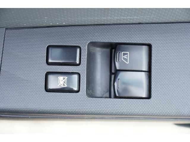 NV150AD VE ナビBカメラETC キーレスPW 電格ミラ- エマブレ 横滑り防止 法人1オ-ナ記録簿 Tチェーン(25枚目)